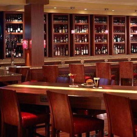 Wyndham Cleveland Airport Hotell Restaurang bild