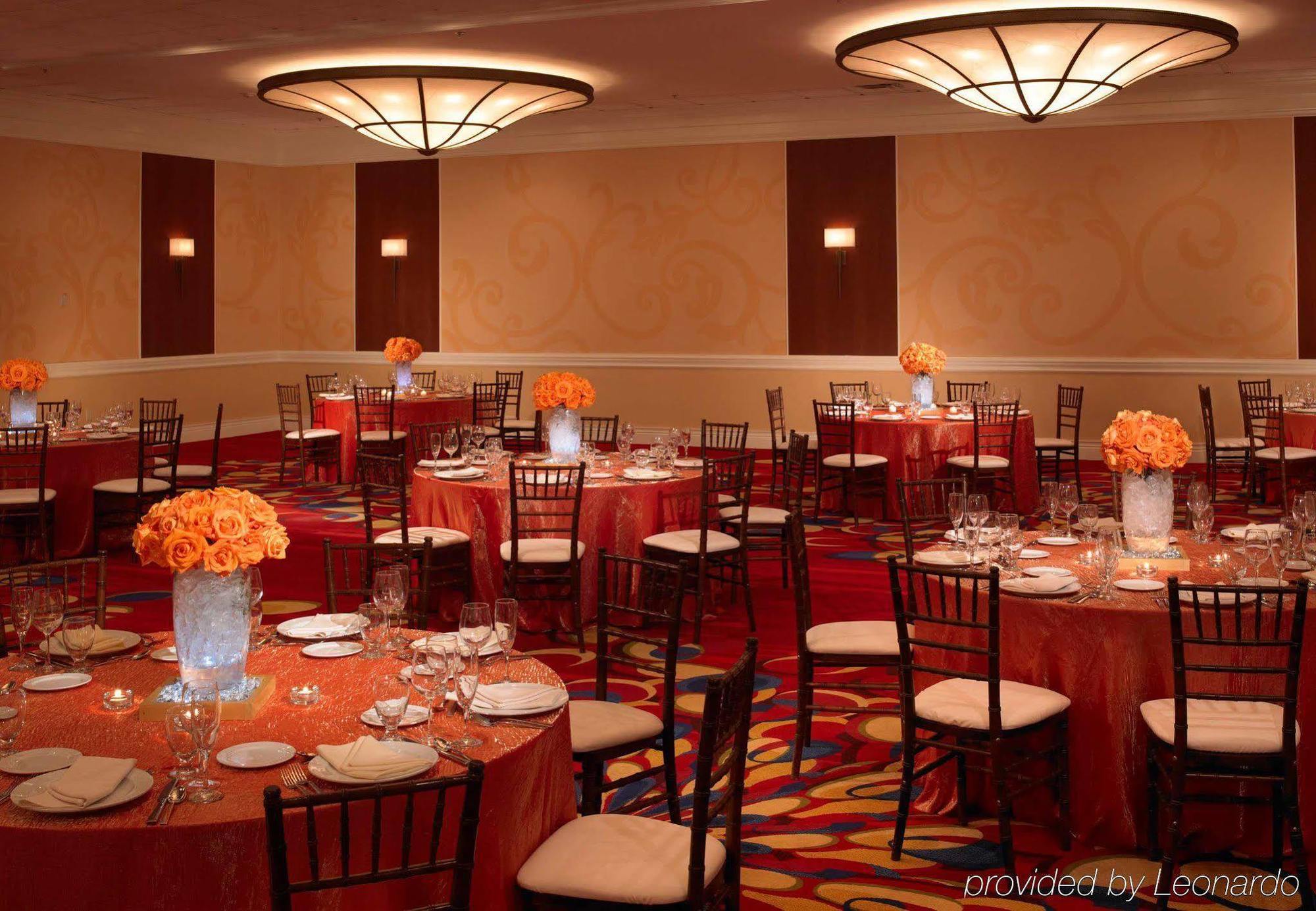 Wyndham Cleveland Airport Hotell Restaurang bild